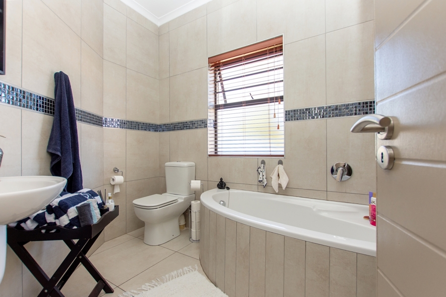 4 Bedroom Property for Sale in Langebaan Country Estate Western Cape